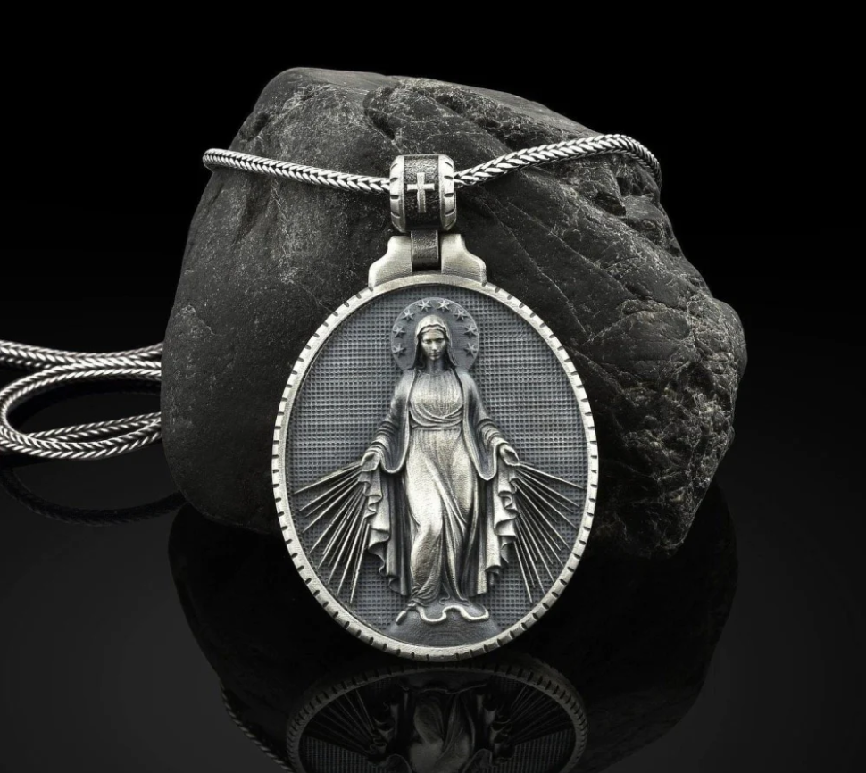 Collana della Vergine Maria